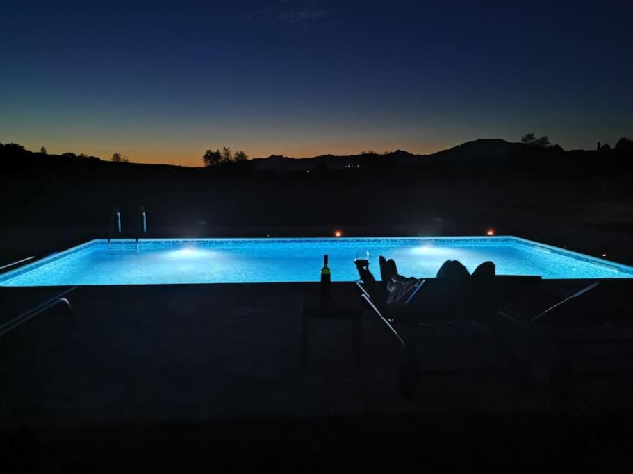 Holiday House Aurora Borealis Ervenik Exterior photo